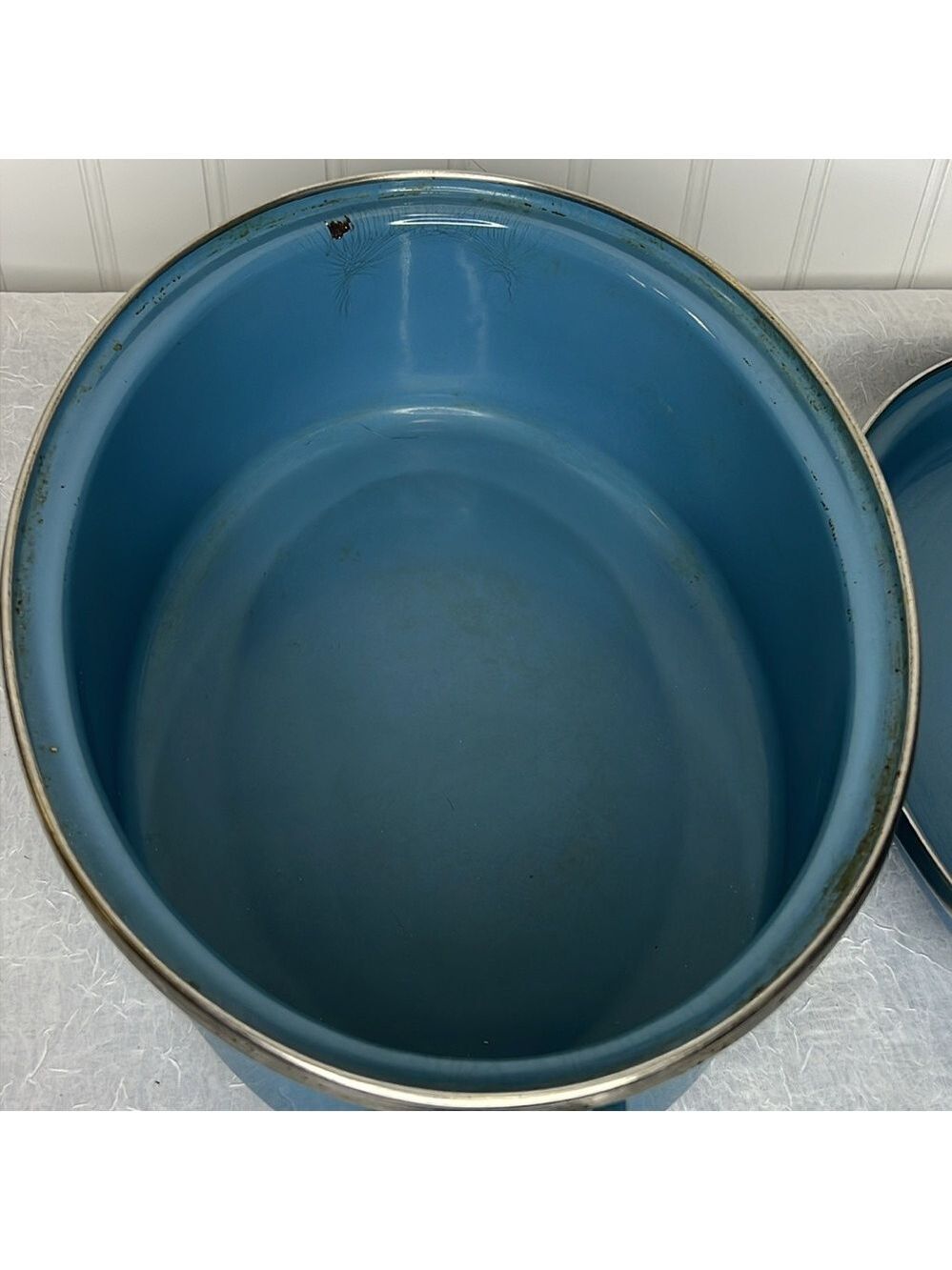 Vintage 2 Piece Blue 13” Enamelware Roaster - Picture 3 of 10